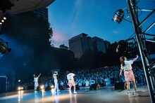 「lyrical school tour 2022 "L.S." FINAL @日比谷野外音楽堂」の様子。