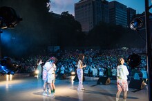 「lyrical school tour 2022 "L.S." FINAL @日比谷野外音楽堂」の様子。