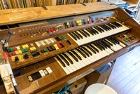 最初に入手したエレクトーン。今もメイン機として使用している。