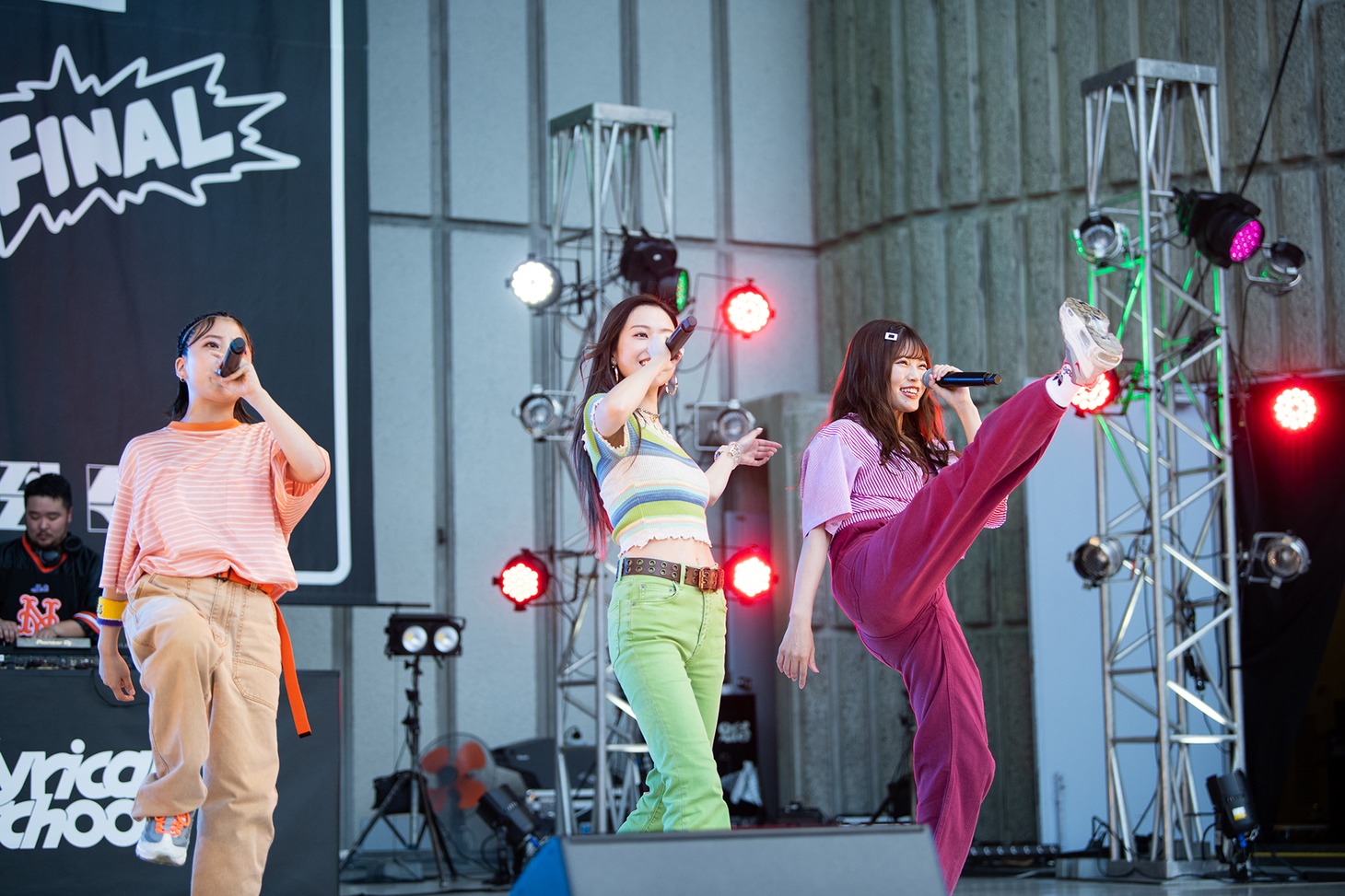 左からrisano、hime、hinako。