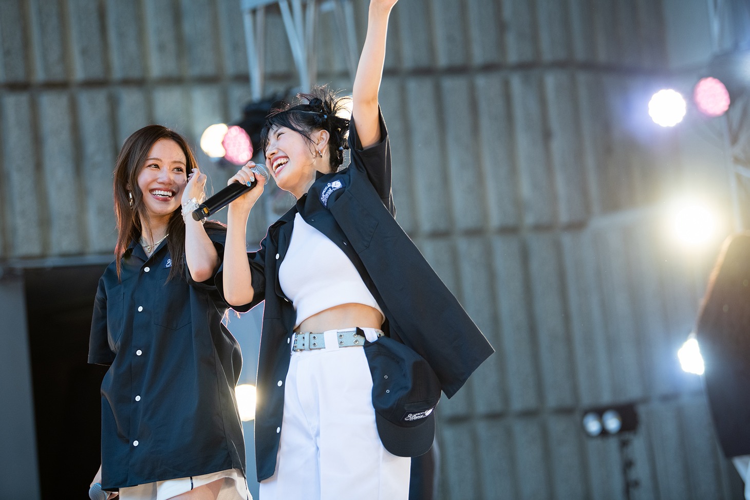 hime（左）とyuu（右）。