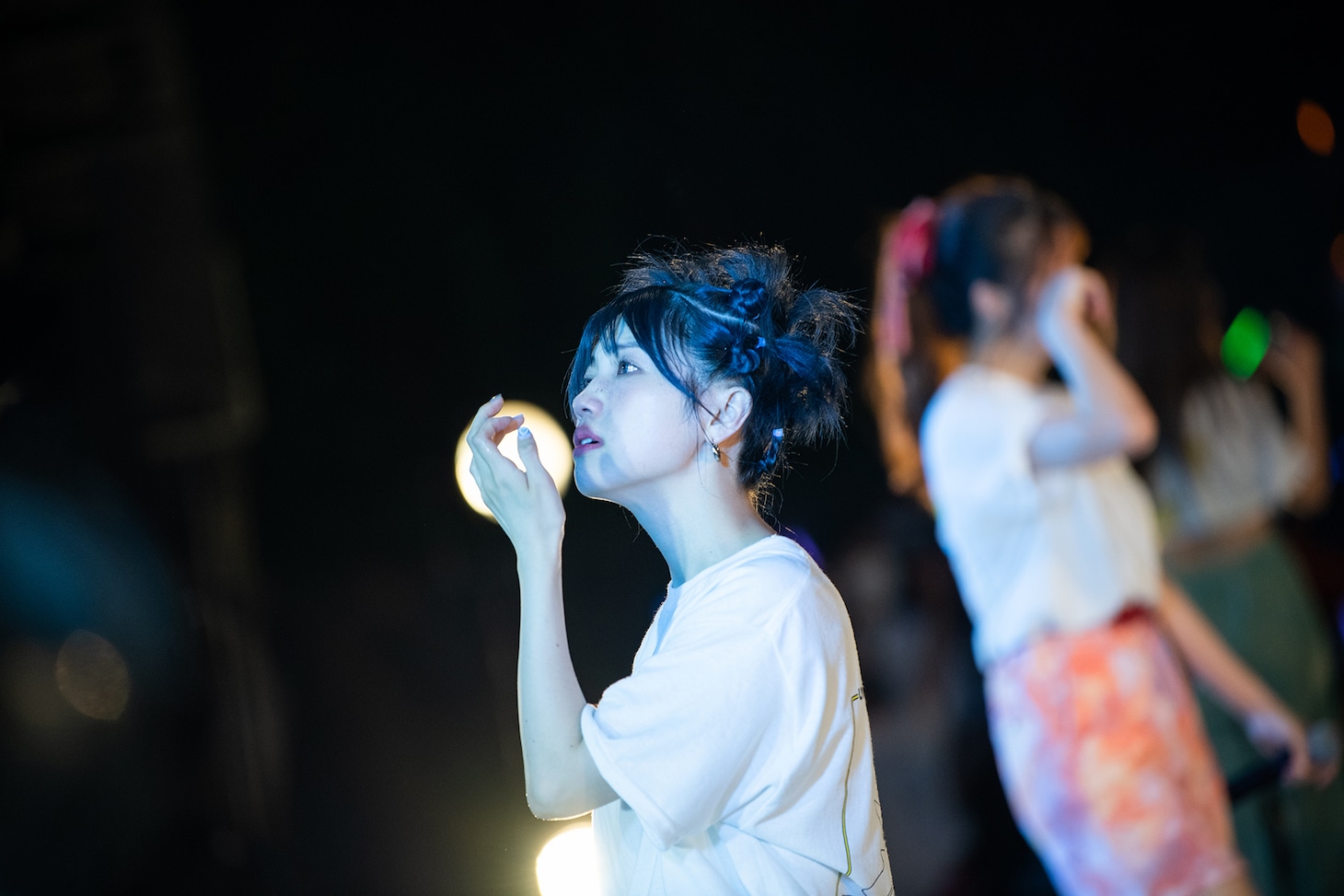 涙を流すyuu。