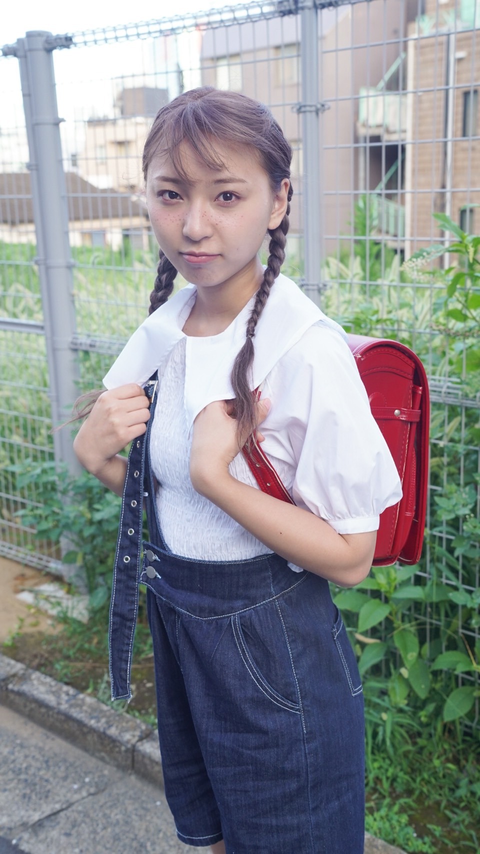 SHUGAR「my love, my road」ミュージックビデオのオフショット。