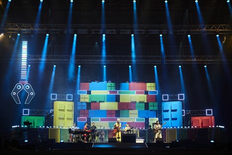 ゲスの極み乙女。結成10周年記念公演「解体」の様子。