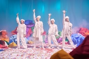 s**t kingz×Novel Core×CHAIコラボ曲、ゴミに扮したシッキンメンバーが踊るMV公開