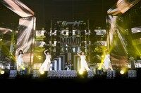 ももいろクローバーZ「ももクロ夏のバカ騒ぎ2022 -MOMOFEST-」の様子。(c)キングレコード