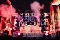 ももいろクローバーZ「ももクロ夏のバカ騒ぎ2022 -MOMOFEST-」の様子。(c)キングレコード