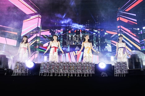 ももいろクローバーZ「ももクロ夏のバカ騒ぎ2022 -MOMOFEST-」の様子。(c)キングレコード