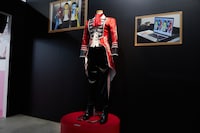 「Strawberry Summer!! すとぷり 夏の苺文化祭!!」より、「すとぷり学園展示室」コーナーの様子。