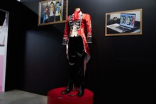 「Strawberry Summer!! すとぷり 夏の苺文化祭!!」より、「すとぷり学園展示室」コーナーの様子。