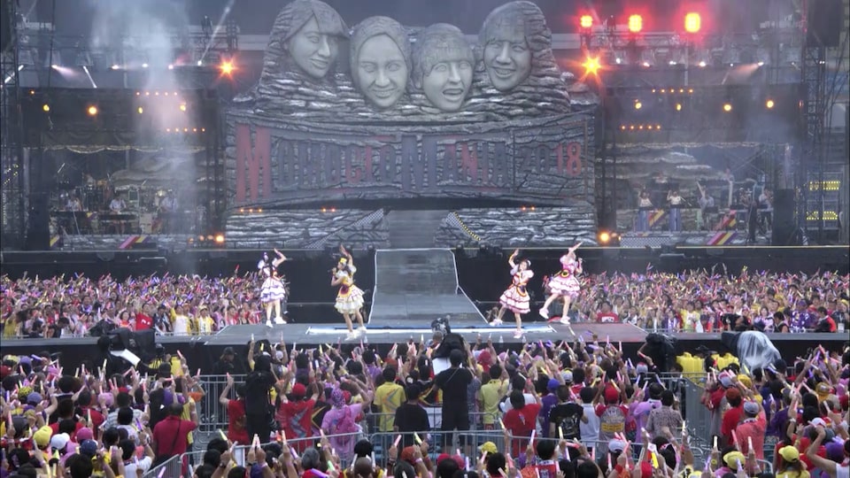 「ももクロ【LIVE】ココ☆ナツ （from 『Momoclo Mania 2018 -Road to 2020-』Day1）」より。