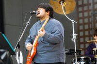 「SWEET LOVE SHOWER SPRING 2022」より、スカート。