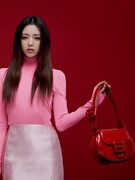 ITZYが起用された「CHARLES & KEITH FALL COLLECTION 2022」キャンペーンビジュアル。