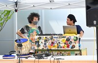 左からU-zhaan、サラーム海上。