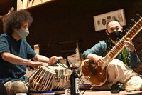 左からU-zhaan、石濱匡雄。