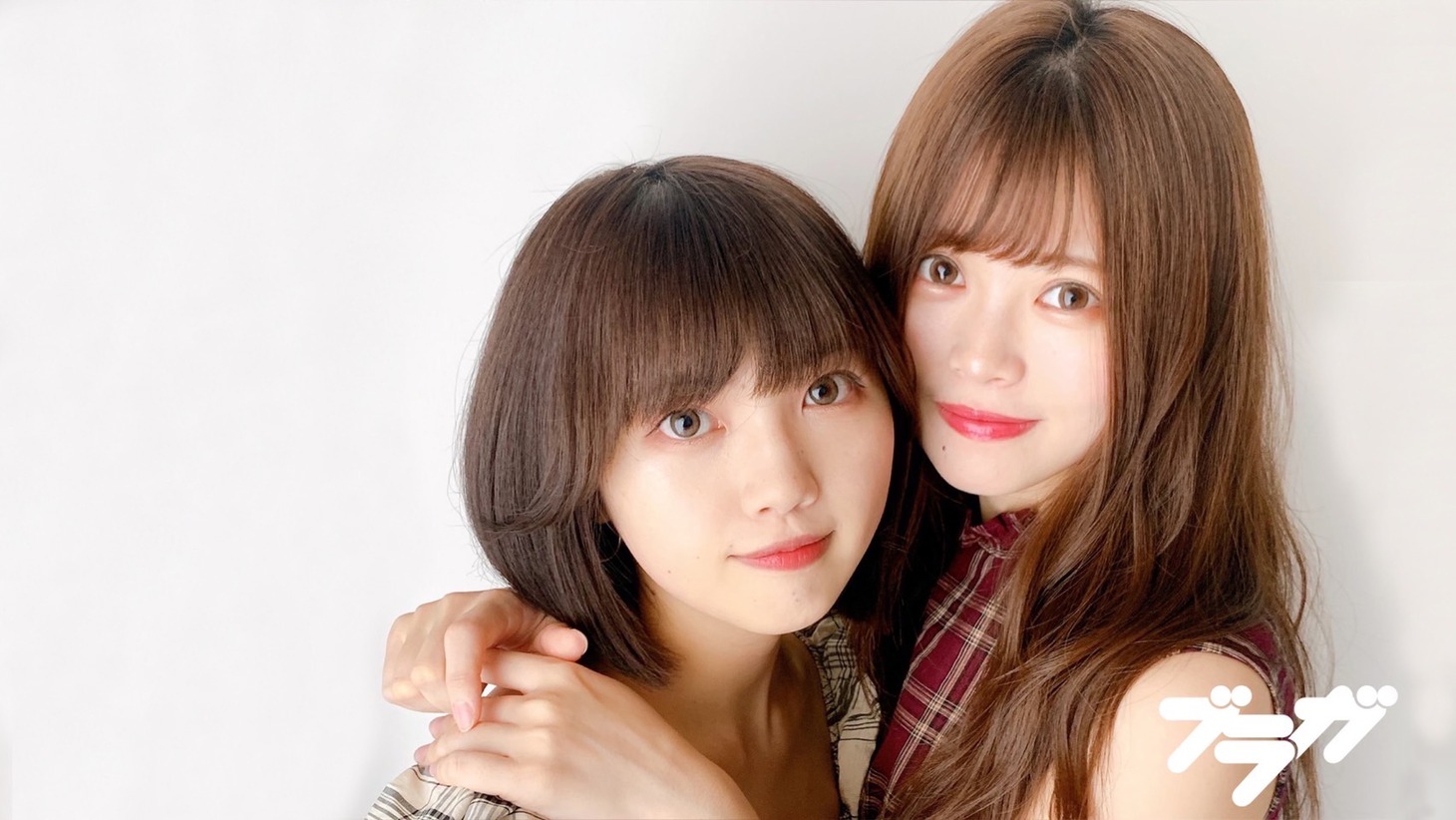 ブラガ。左からyuu、hinako。