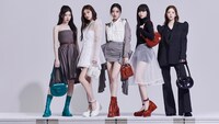 ITZYが起用された「CHARLES & KEITH FALL COLLECTION 2022」キャンペーンビジュアル。