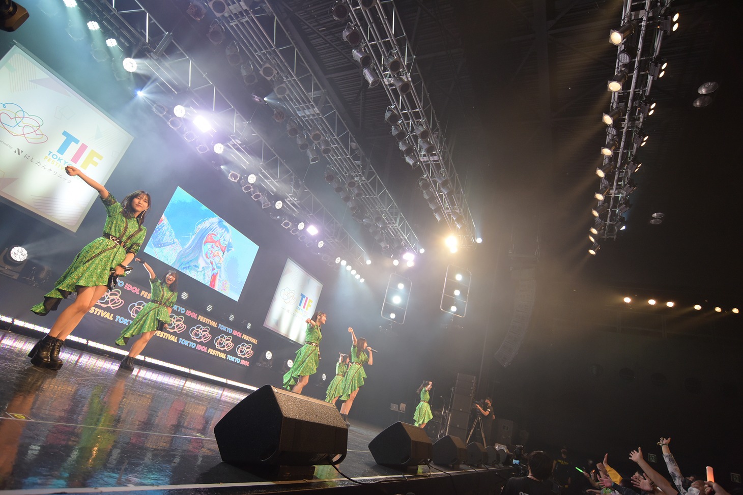 Juice=Juiceによるライブの様子。