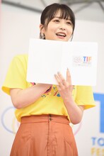 「TIF」チェアマンの長濱ねる。