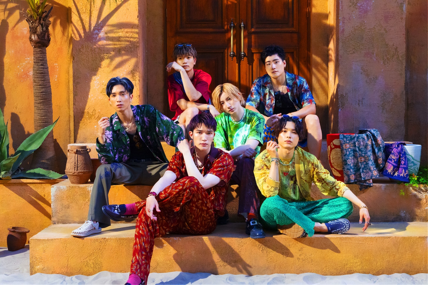 SixTONES