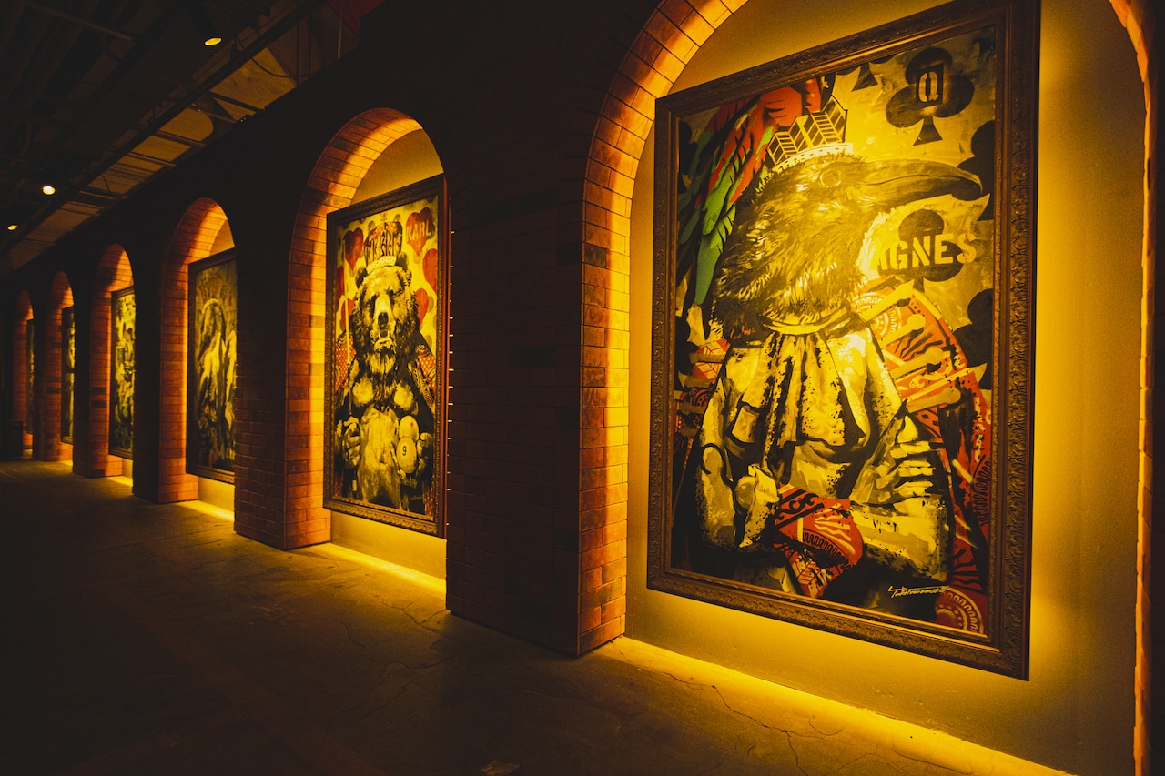 YOKOHAMA COAST garage+の館内。