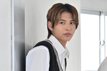 小宮璃央 (c)「高良くんと天城くん」製作委員会・MBS