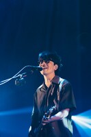 岸田繁（Vo, G）（Photo by Ryo Mitamura）