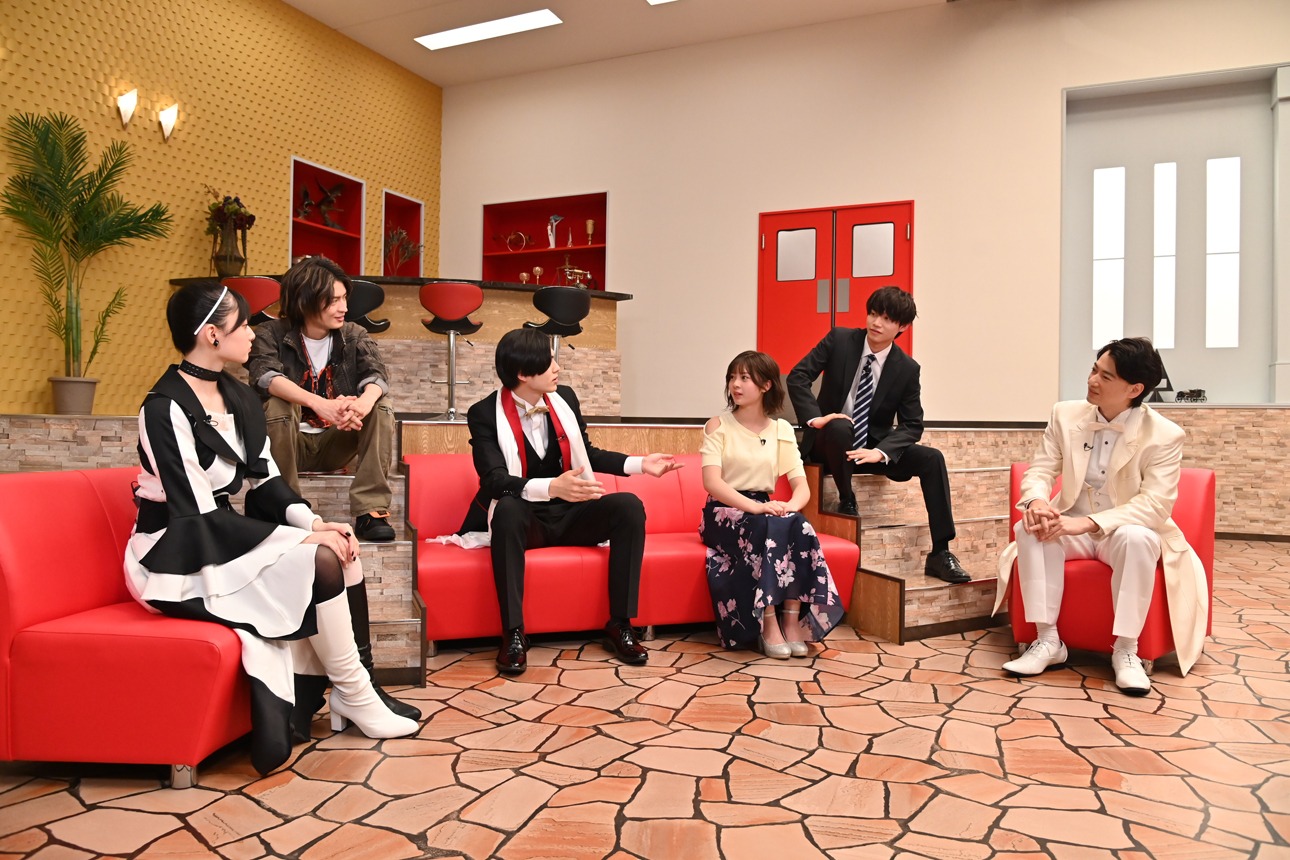 「仮面ライダーギーツ」制作発表の様子。