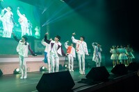 「Cupid in Love」を披露するEBiDAN NEXT。（撮影：笹森健一）