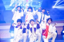 「Cupid in Love」を披露するEBiDAN NEXT。（撮影：笹森健一）