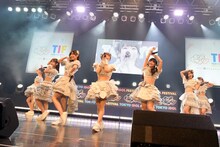 「バンビーナ」を披露する#ババババンビ。