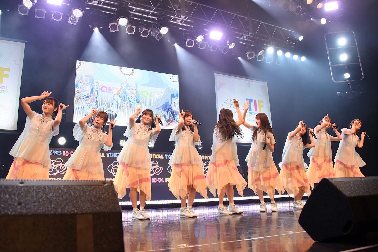 日向坂46
