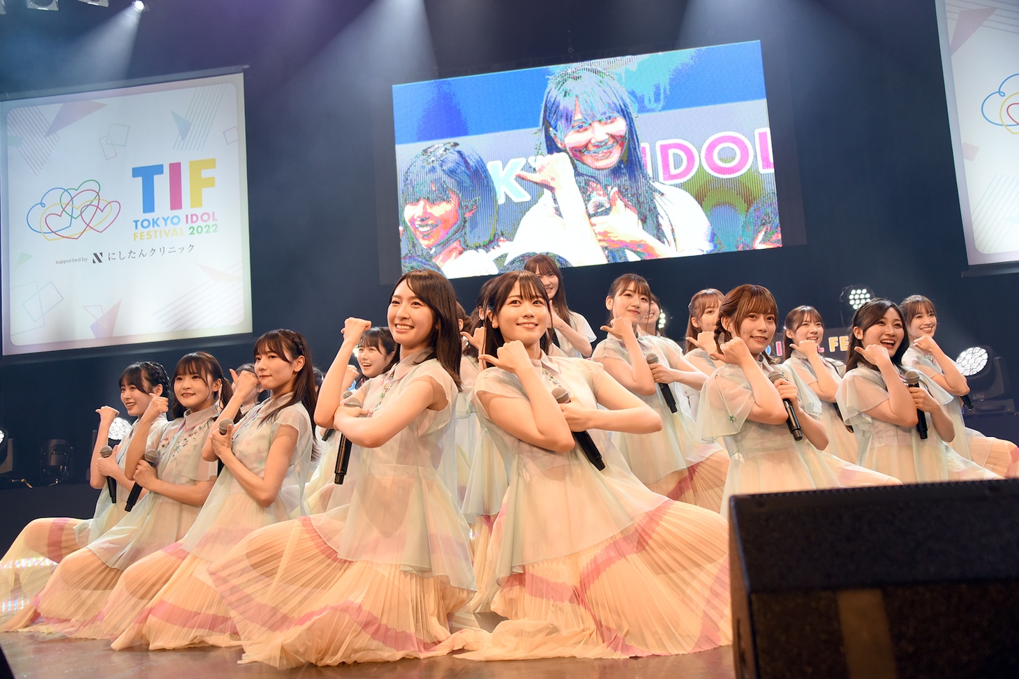 日向坂46