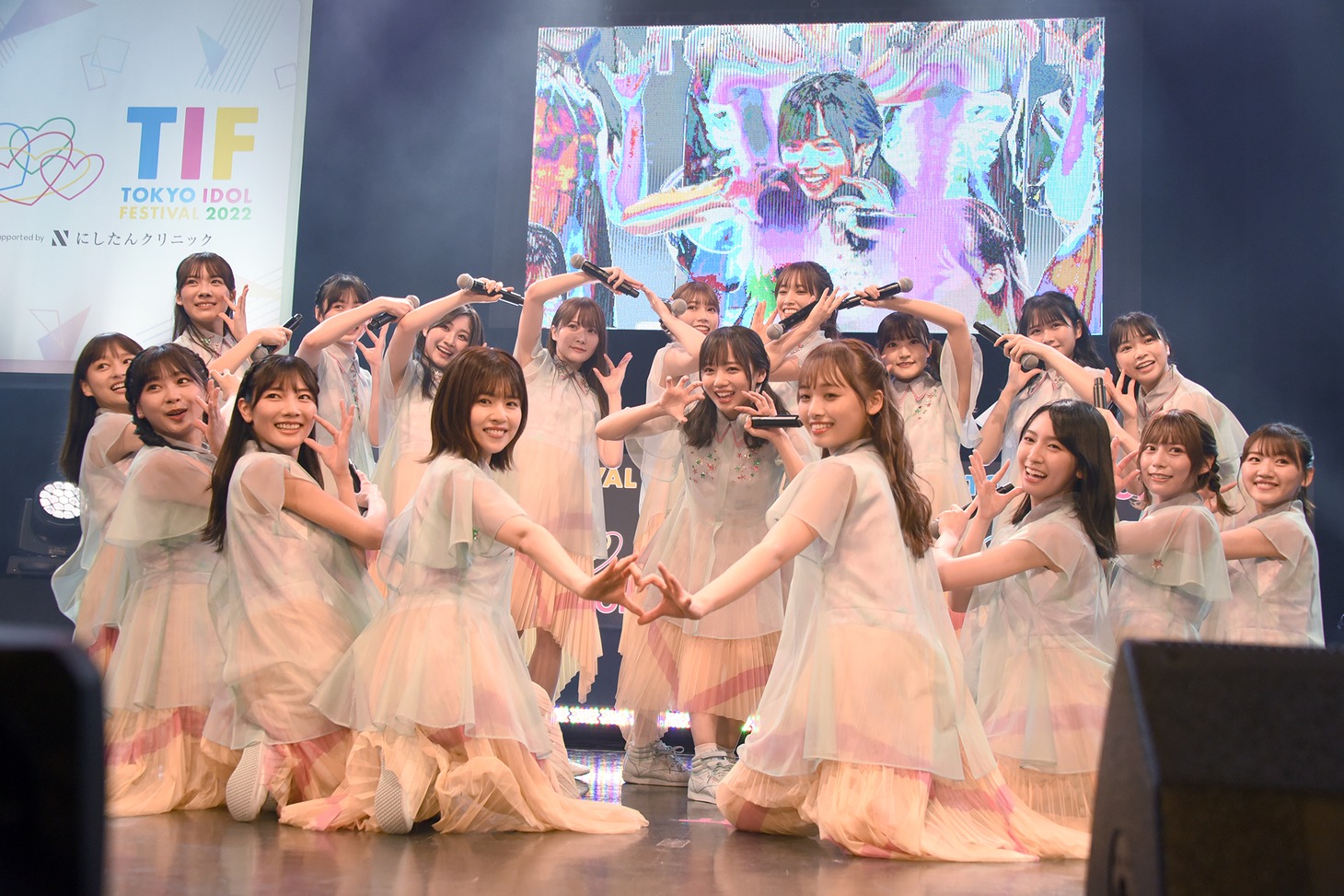 日向坂46