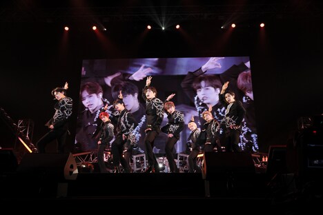 CRAVITY (c)STAR CONTINENT, ALL RIGHTS RESERVED.