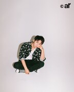 「ar」2022年9月号より與真司郎。