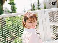 「ar」2022年9月号より指原莉乃。