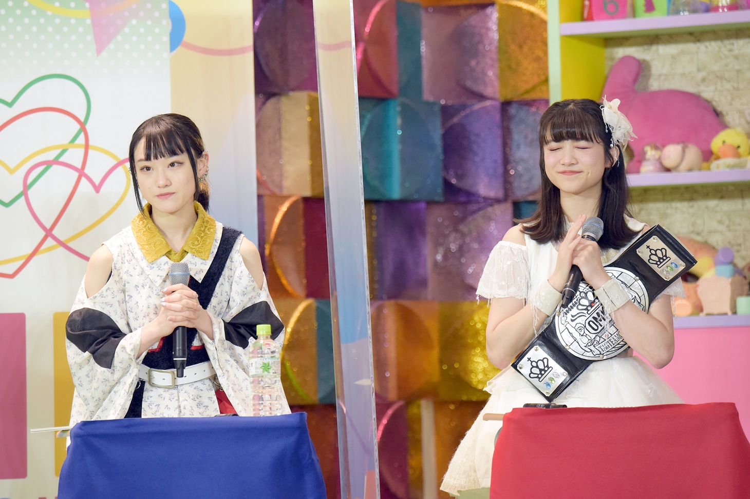 左から白珠色葉（きのホ。）、新井ひとみ（東京女子流）。