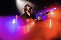 志磨遼平（撮影：上飯坂一）