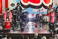 吉田山田「吉田山田祭り2022」の様子。（撮影：白石達也）