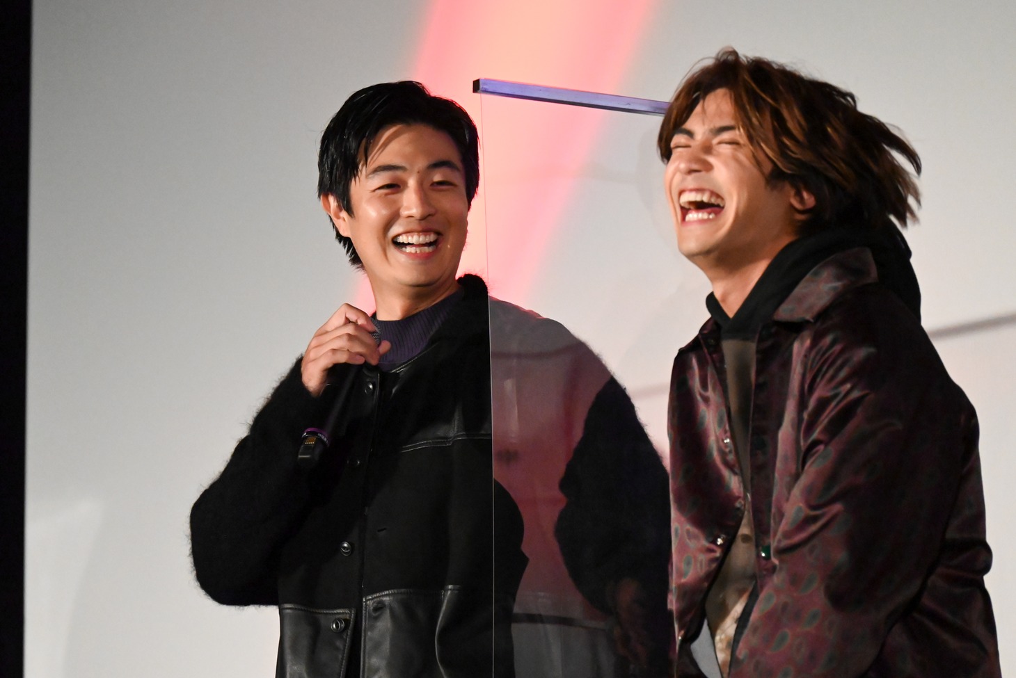 左から時任勇気、板垣瑞生。