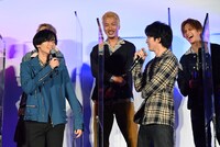 左から川村壱馬、前田公輝。