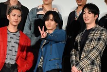 左から三山凌輝、川村壱馬、前田公輝。