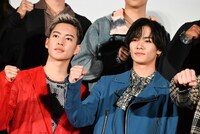 左から三山凌輝、川村壱馬。