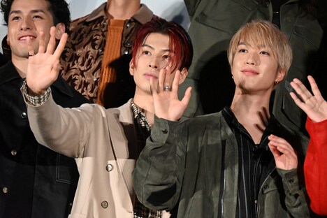 左から長谷川慎、藤原樹。