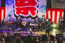 吉田山田「吉田山田祭り2022」の様子。（撮影：白石達也）