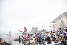 「エビ中 夏のファミリー遠足 略してファミえん in 山中湖 2022」1日目の様子。