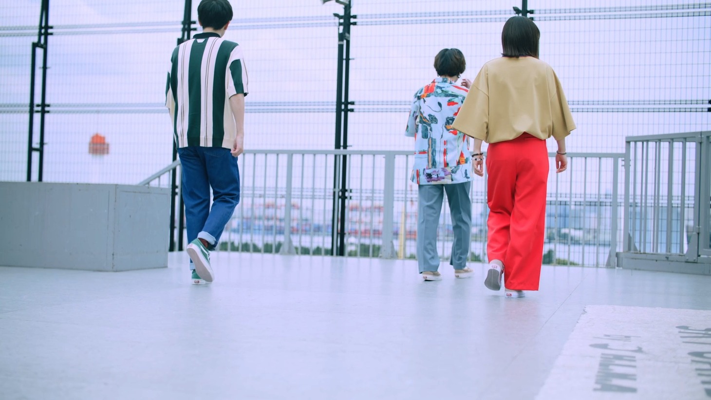 「#SaucyDog VANSカラーズコレクション キャンペーンムービー」より。