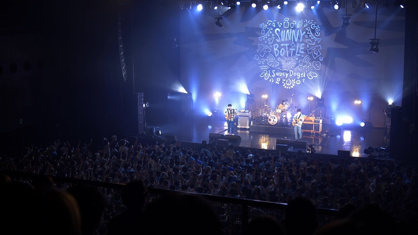 「#SaucyDog VANSカラーズコレクション キャンペーンムービー メイキング＆インタビュー」より。