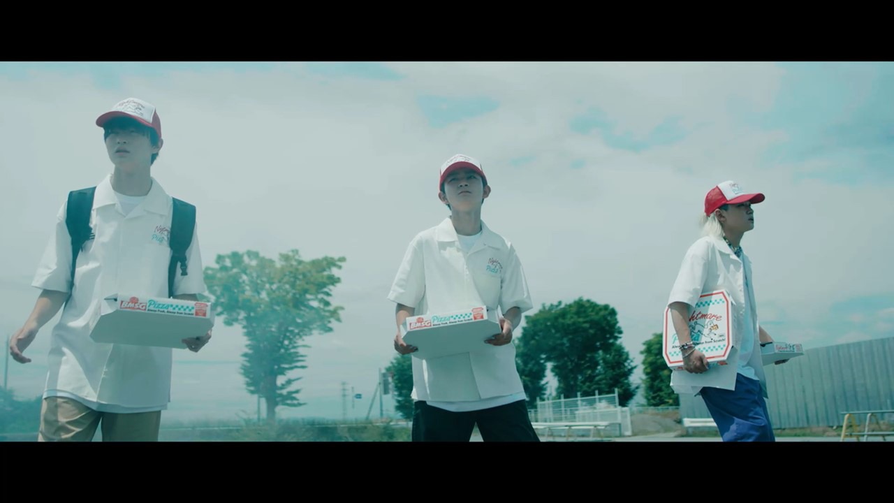 「Nightmare」MVより。